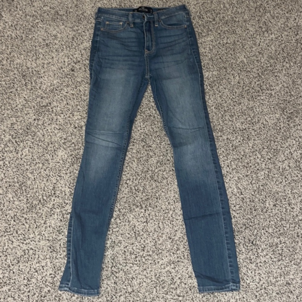 Hollister ultra high rise skinny Jean